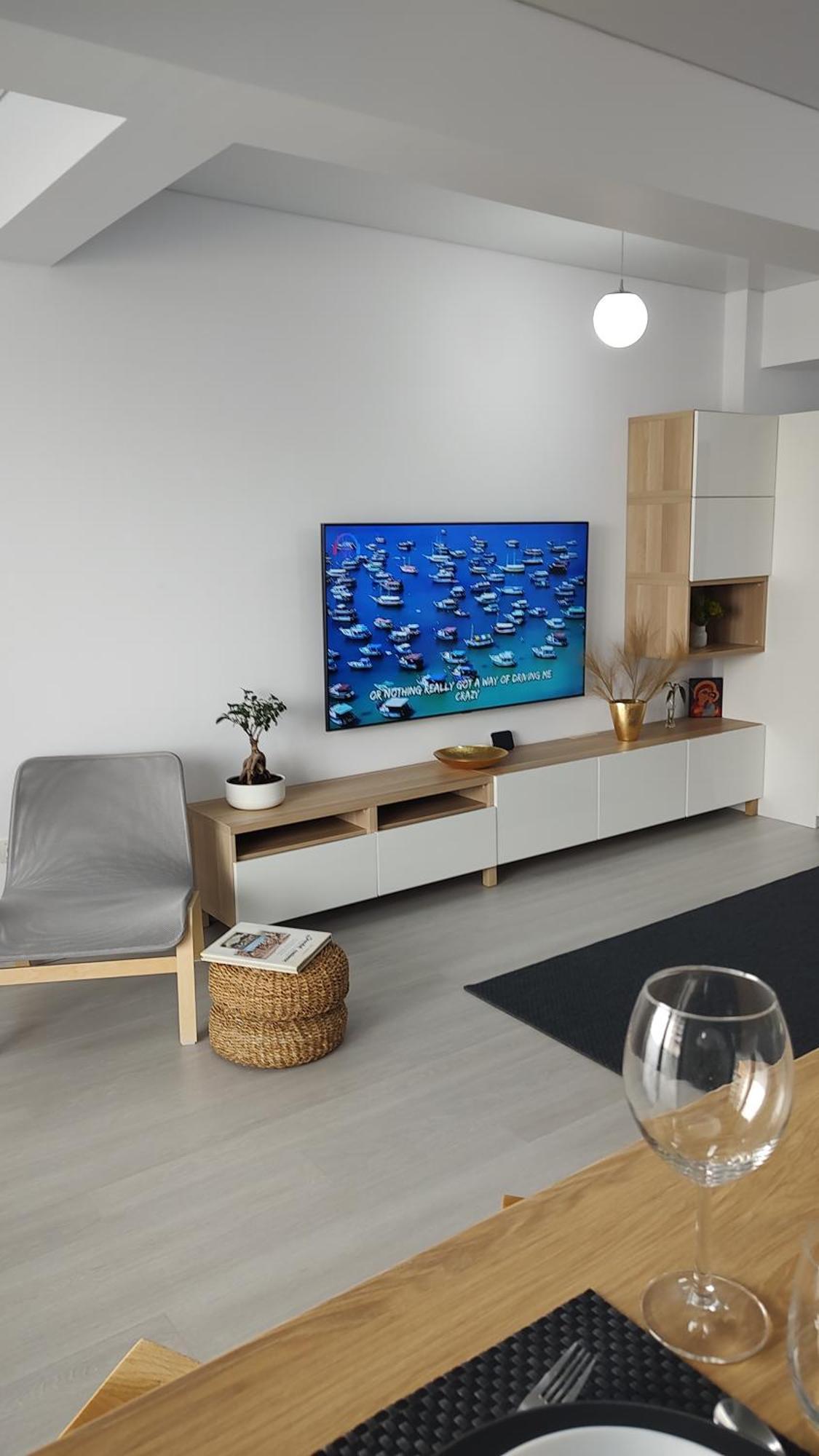 Van Studio Năvodari Kültér fotó